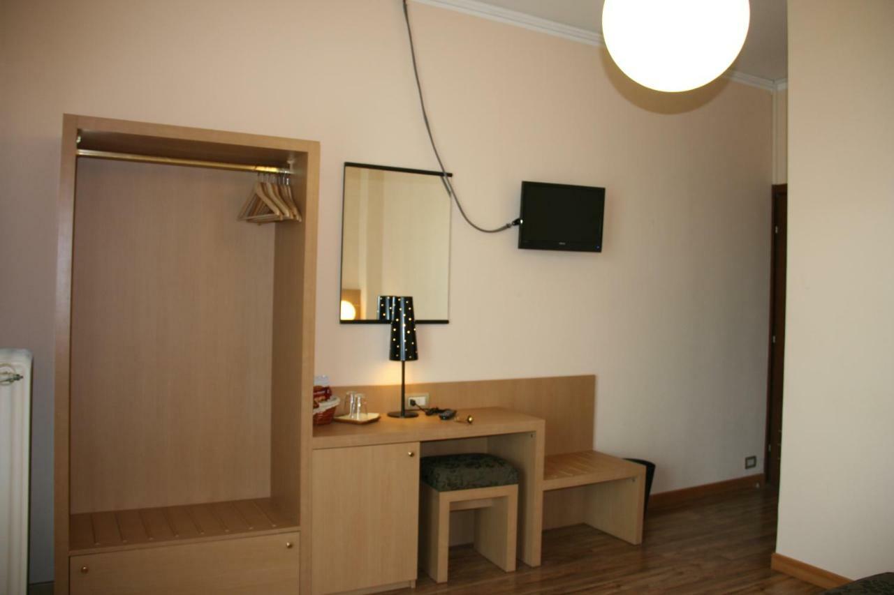 Albergo Nardini Lentate sul Seveso Εξωτερικό φωτογραφία