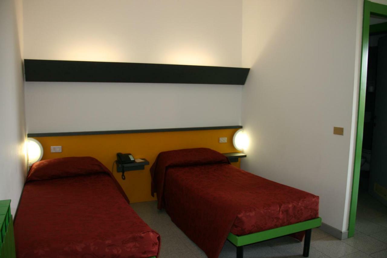 Albergo Nardini Lentate sul Seveso Εξωτερικό φωτογραφία